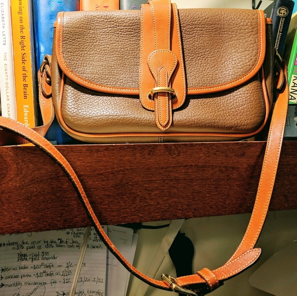 Dooney and Bourke Equestrian Style Handbag 👜